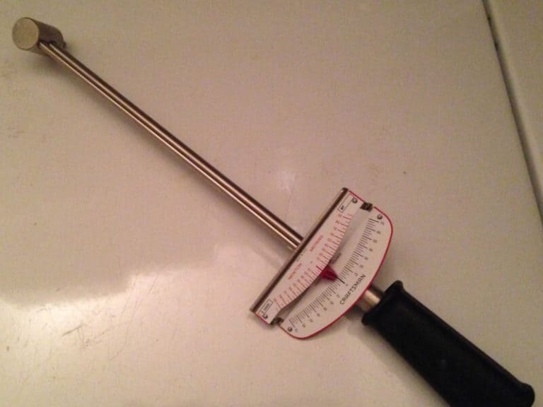 How To Use A Beam Torque Wrench