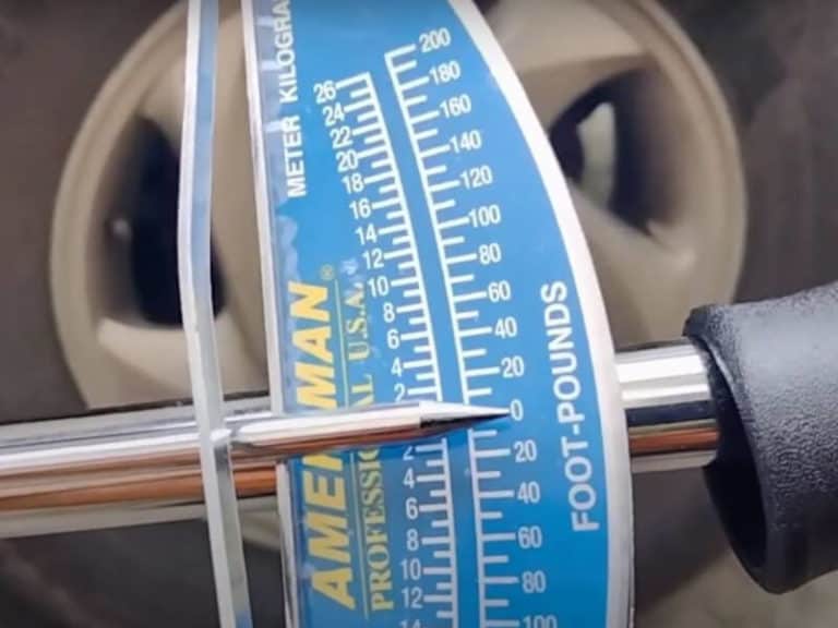 How To Use A Beam Torque Wrench