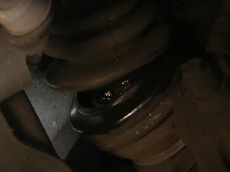 Loud Popping Noise From Rear Of Car